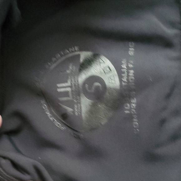 vull sport sports bra - Picture 3 of 4